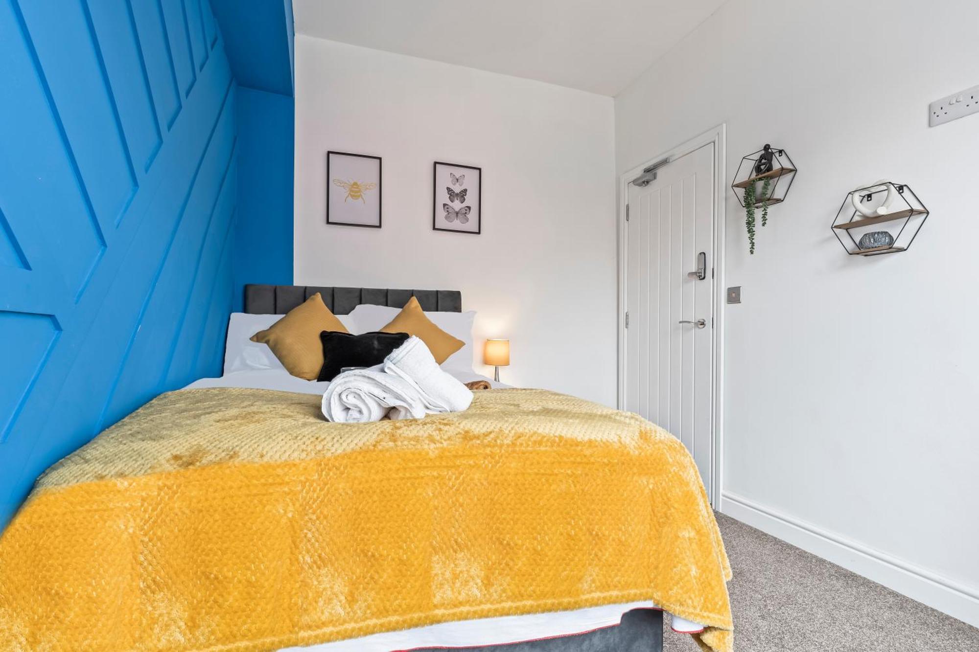 4 Bedroom, 2 Bath In Newcastle Town Centre Екстер'єр фото